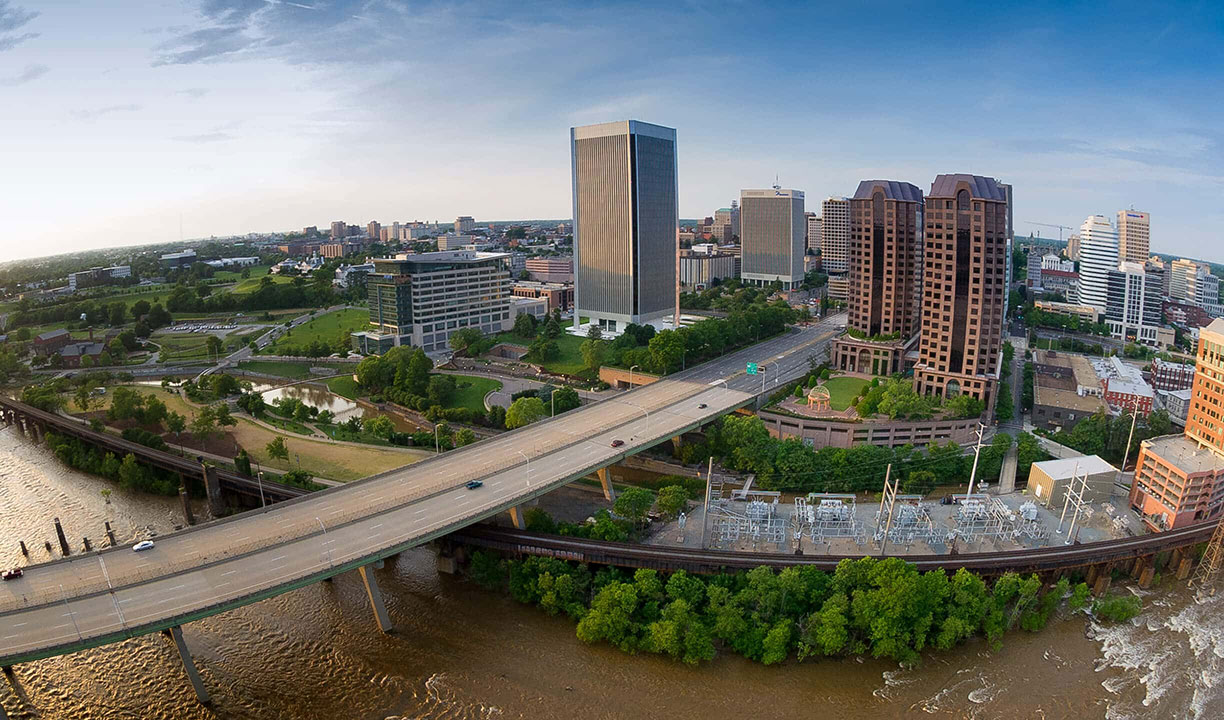 Aerial photo of Richmond and the James River