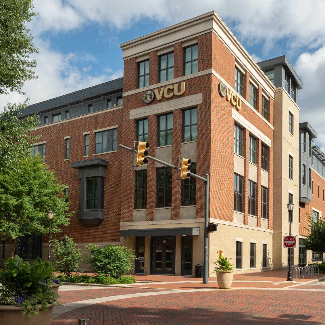 Exterior of the Academic Learning Center.